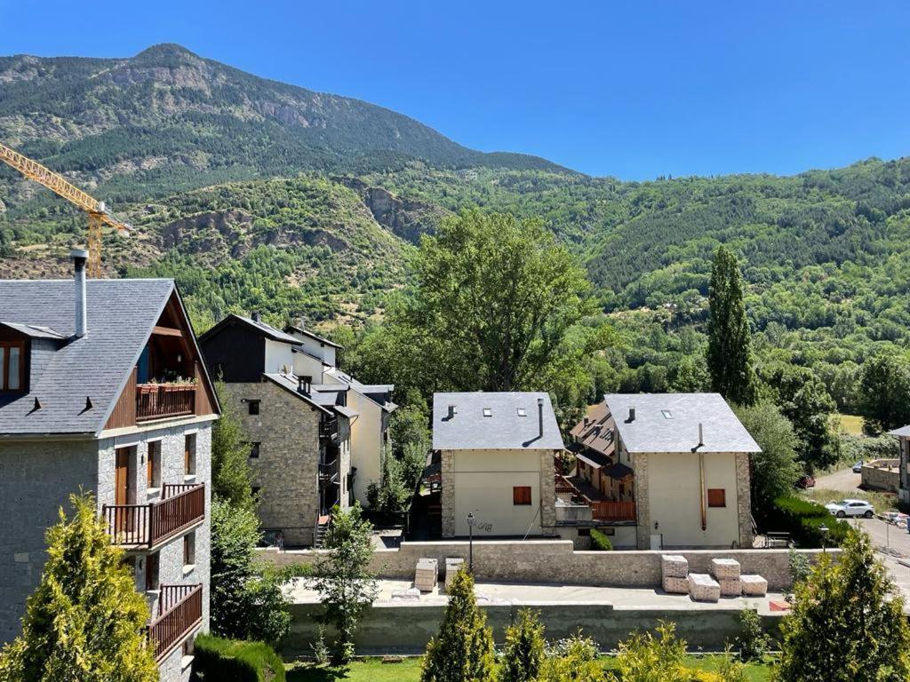 Apartamento Pico De Alba Benasque Zewnętrze zdjęcie