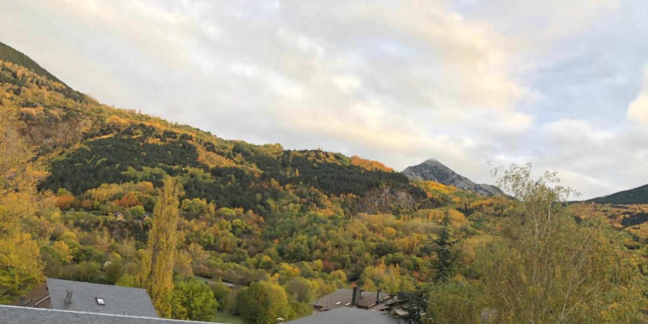 Apartamento Pico De Alba Benasque Zewnętrze zdjęcie